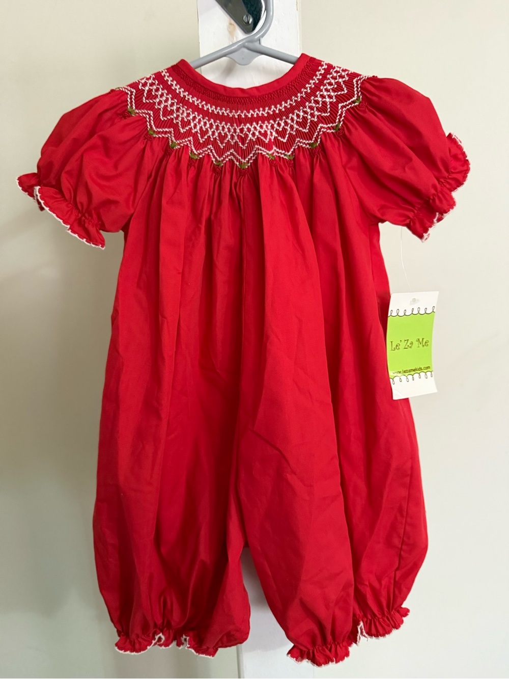 NWT Le Za Me Smocked Holiday Bubble Romper